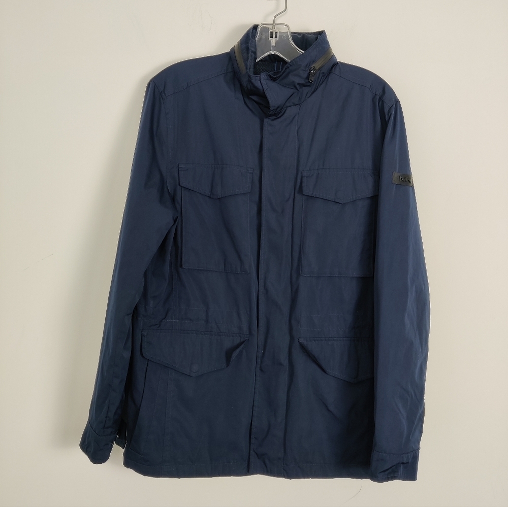 Michael Kors Men's Lightweight Jacket in Blue Size Medium Rain Jacket